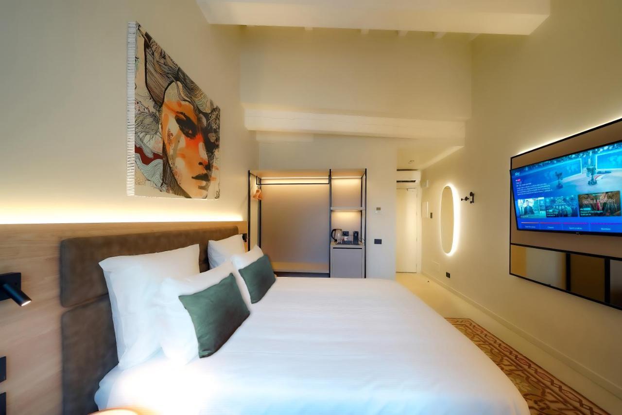 Bergamo INN 21 Bagian luar foto Deluxe Room